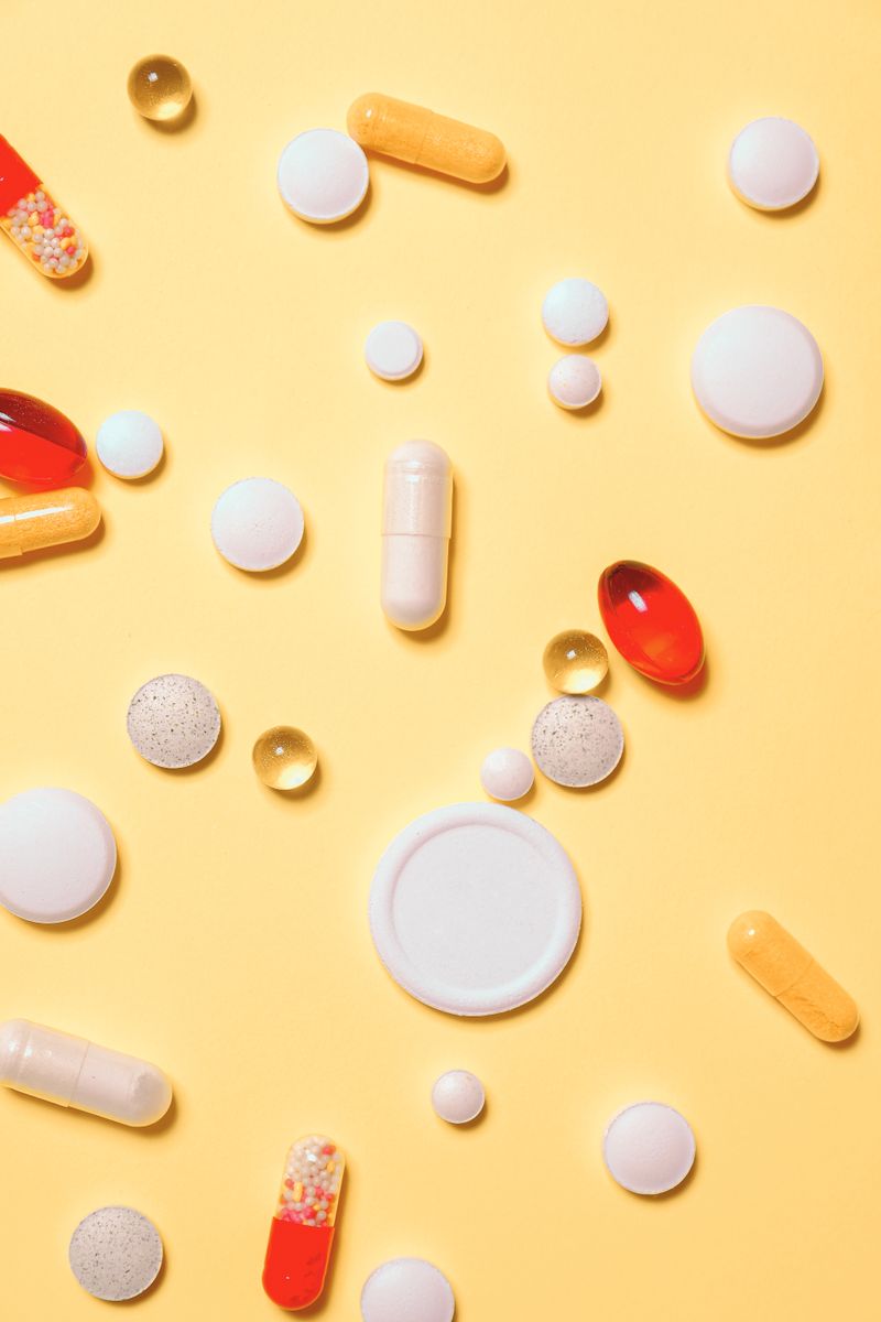 Pills and medications compared to shockwave pain treatment
